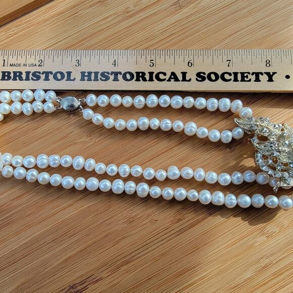 Vintage-supply Women's White and Cream Jewellery - Picture 5 of 7